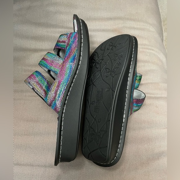 Alegria embellished sandals - Picture 3 of 8